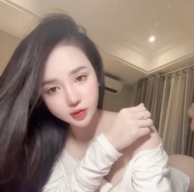 Chu Thúy Quỳnh body siêu phẩm