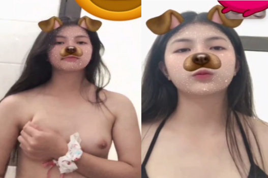 Nhớ anh khoe bộ melons khi gọi video